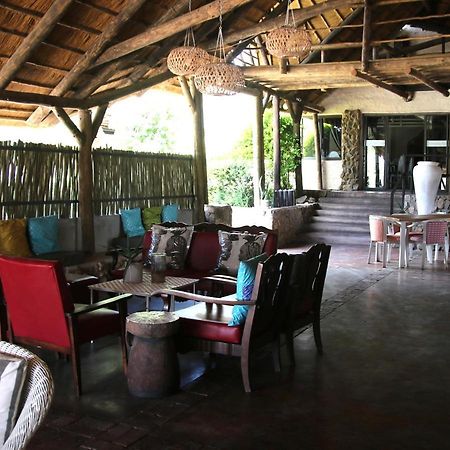 Etotongwe Lodge 아웃조 외부 사진