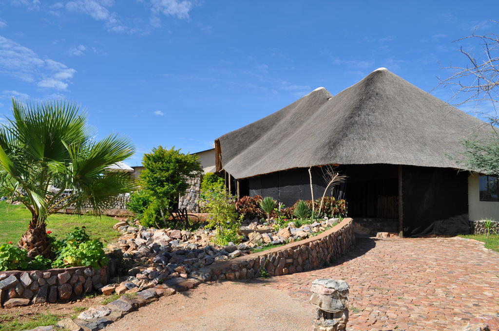 Etotongwe Lodge 아웃조 외부 사진