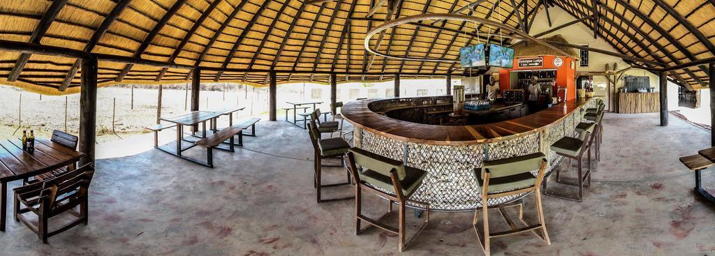 Etotongwe Lodge 아웃조 외부 사진