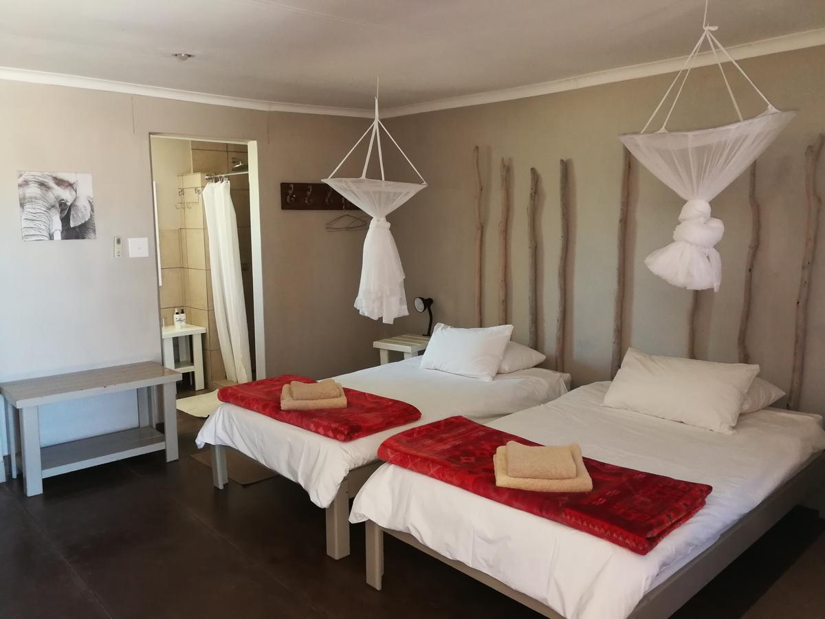 Etotongwe Lodge 아웃조 외부 사진