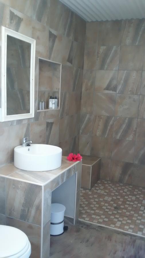 Etotongwe Lodge 아웃조 외부 사진