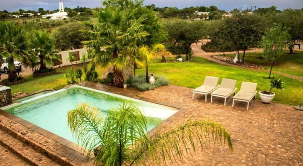 Etotongwe Lodge 아웃조 외부 사진